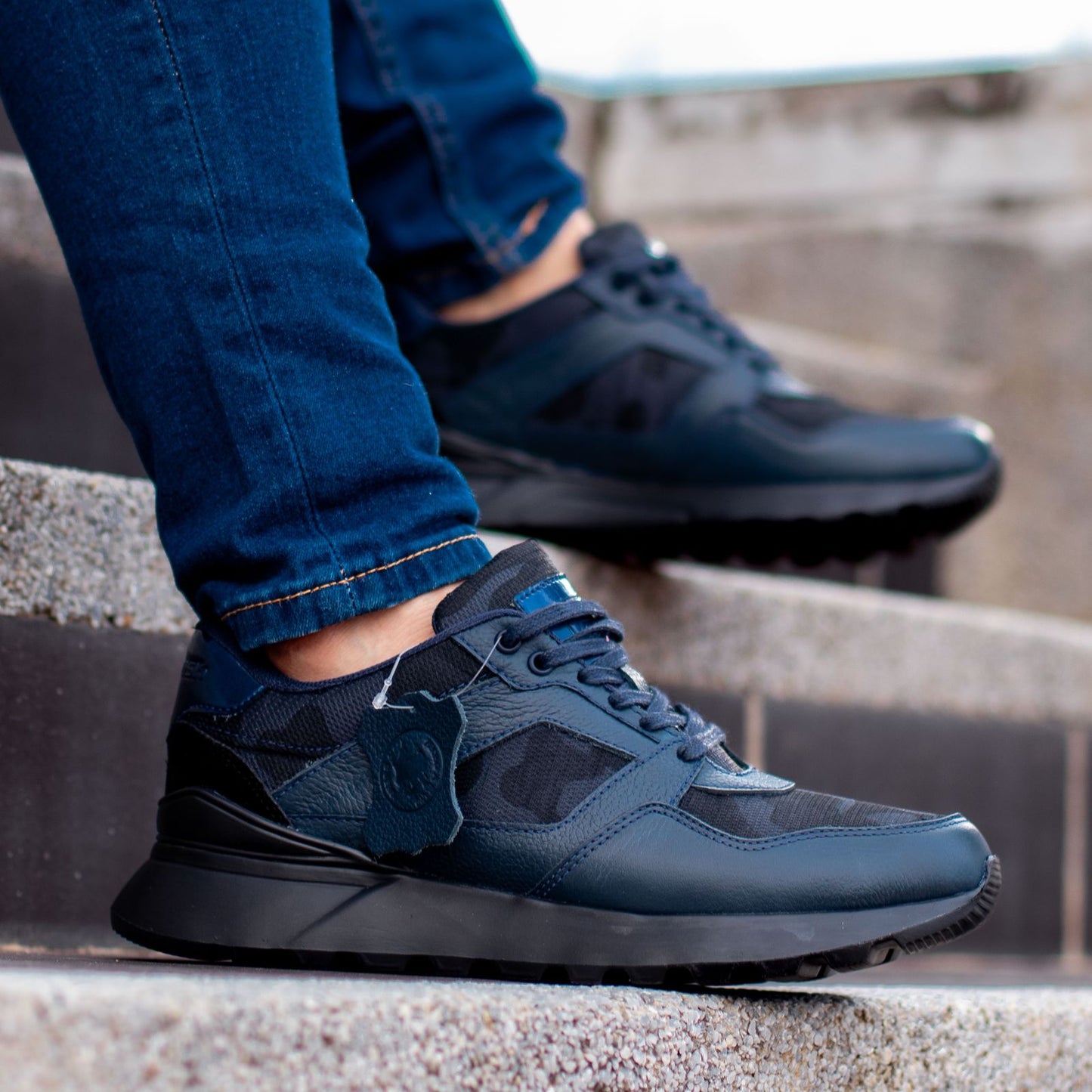 Últimas tallas - TENIS HOMBRE CUERO BOSTON AZUL