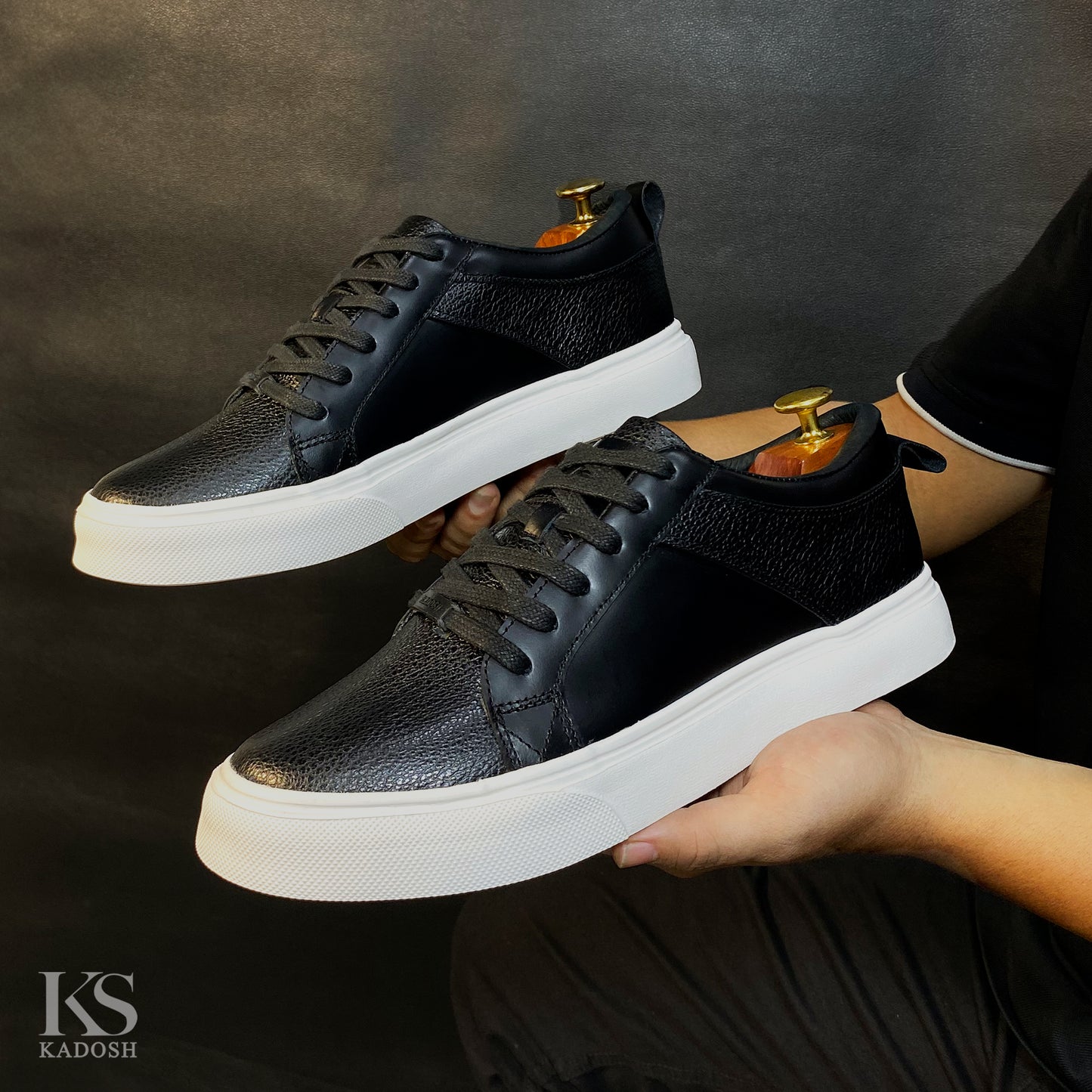 TENIS HOMBRE CUERO TORONTO NEGRO
