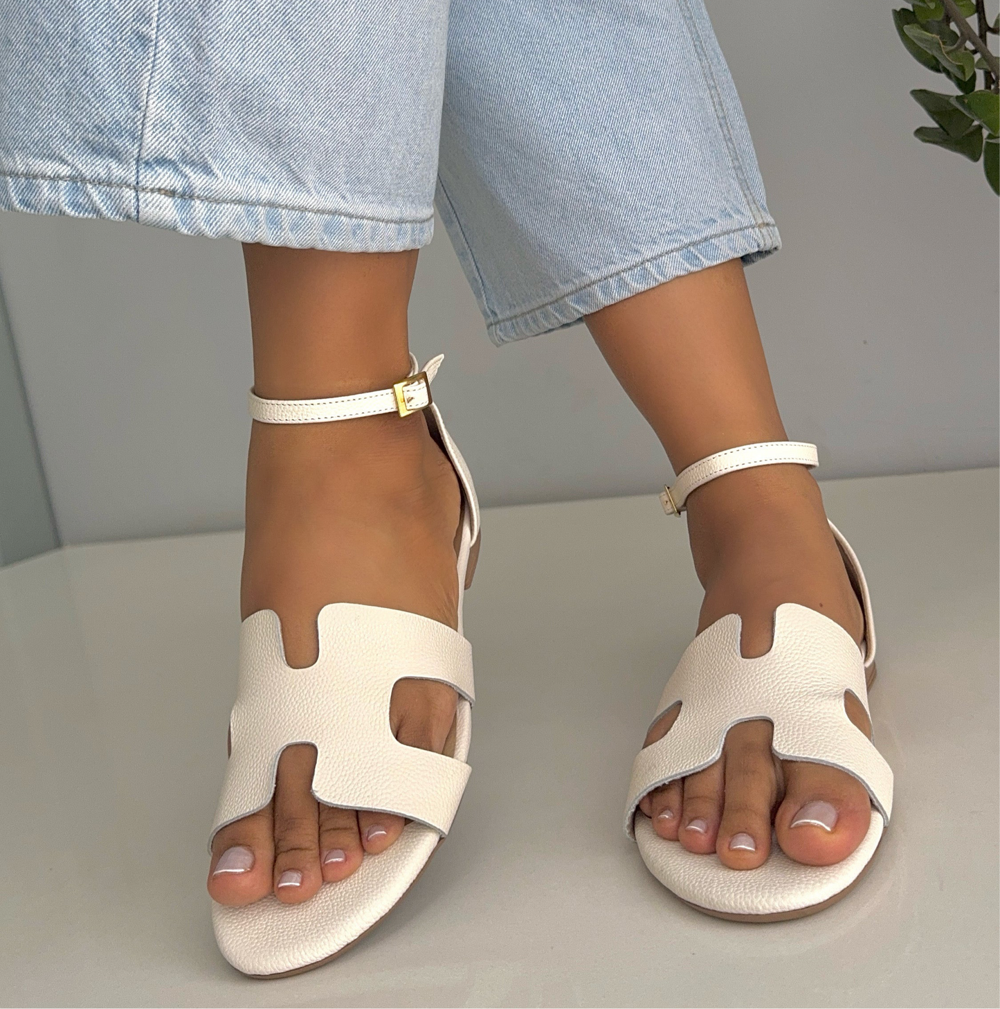 Últimas tallas - SANDALIA MÓNACO HUESO 100% CUERO