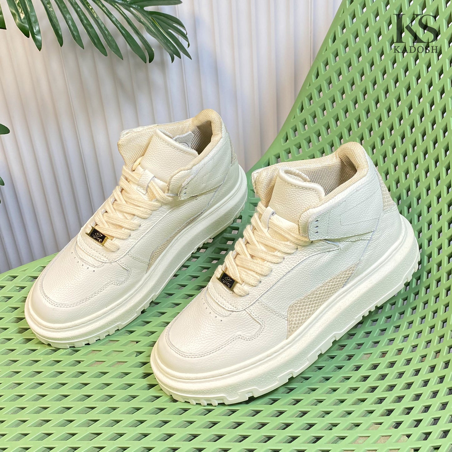 TENIS MUJER CUERO BOTA BEIGE