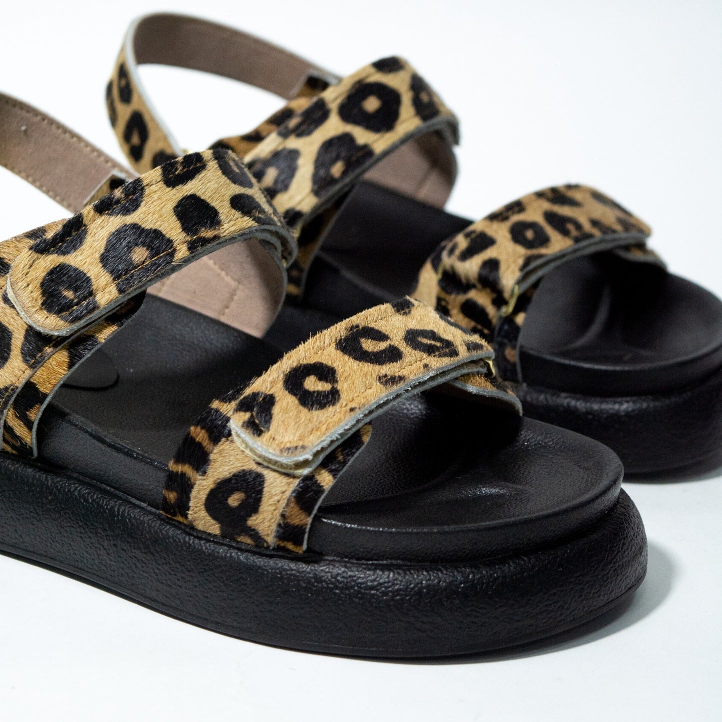Últimas tallas - CAYETANA ANIMAL PRINT 100% CUERO