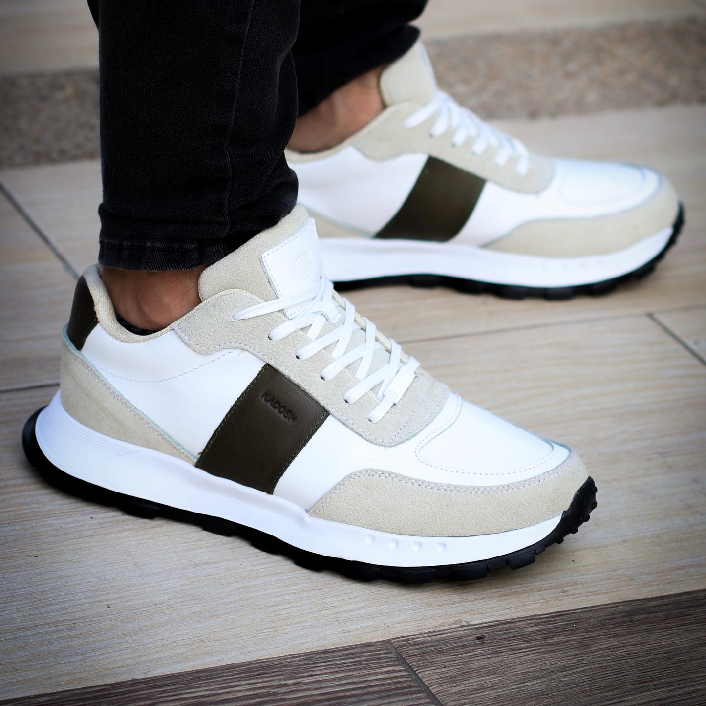 Últimas tallas - TENIS HOMBRE CUERO CLEVELANT VERDE