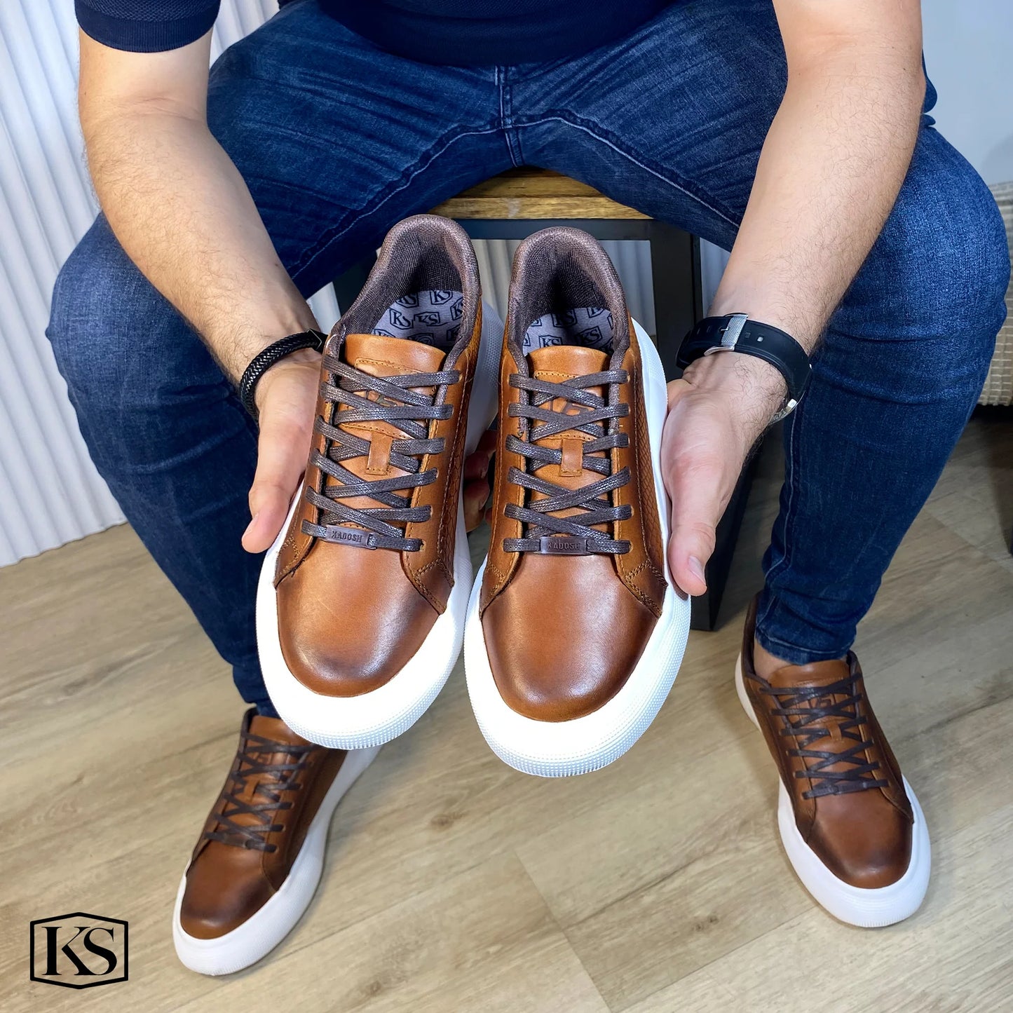 TENIS HOMBRE CUERO CABERNET MIEL