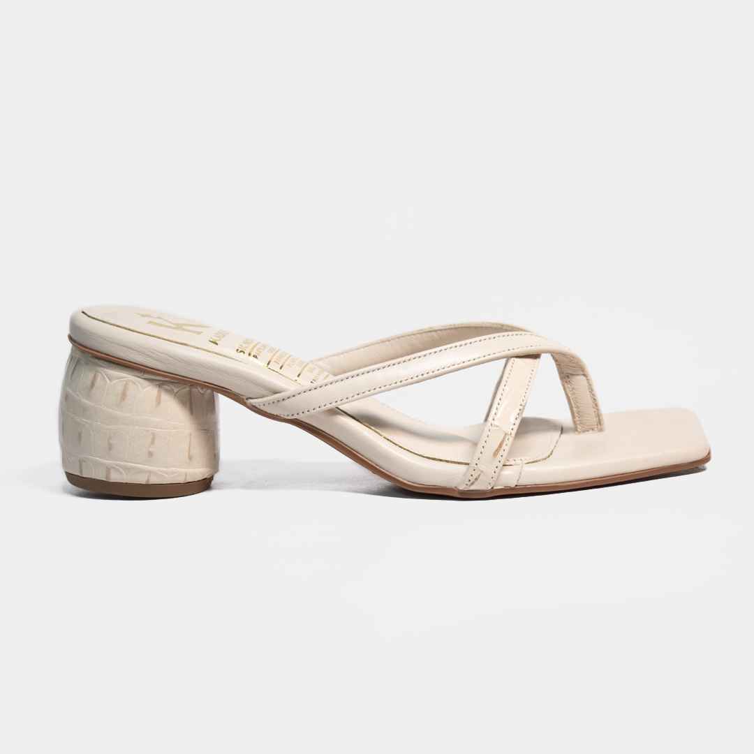 TACÓN GRETA CUERO CREMA