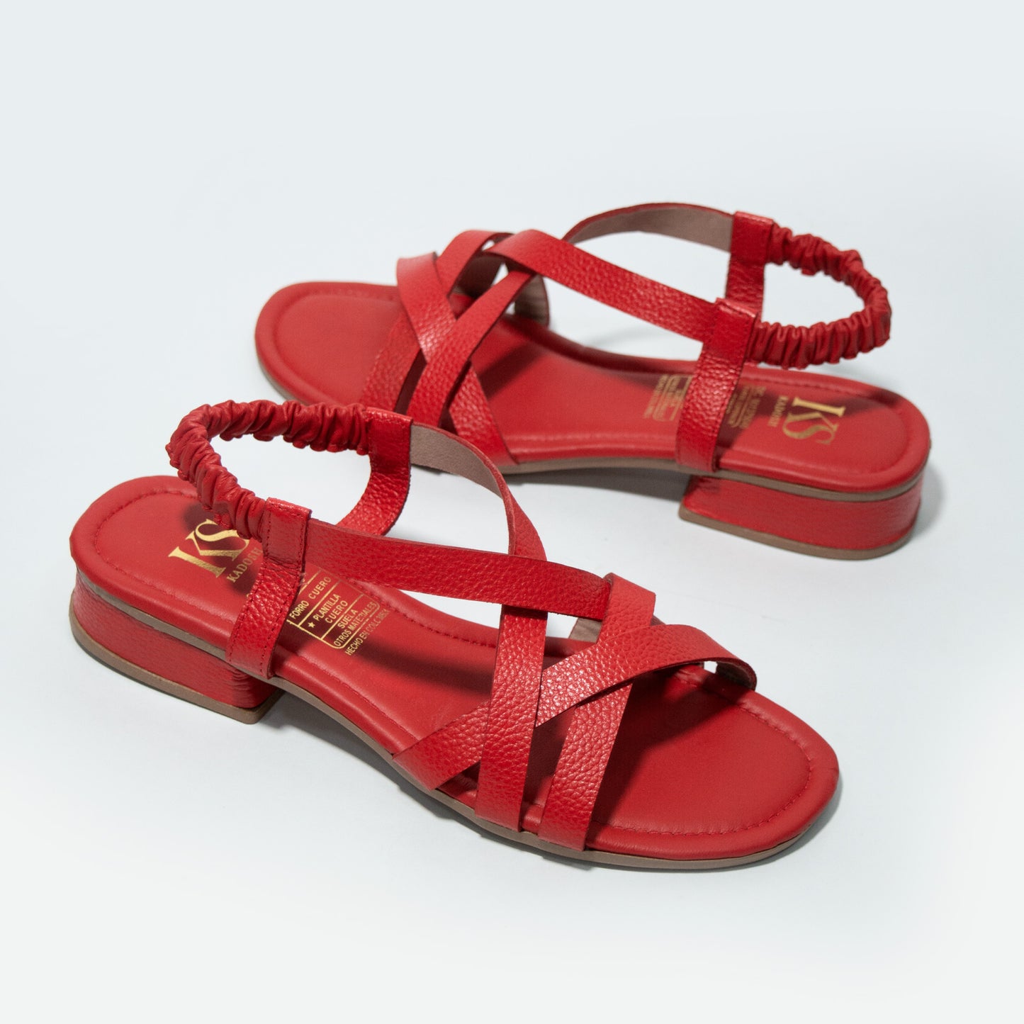 Últimas tallas - SANDALIA MAGNOLIA 100% CUERO ROJA