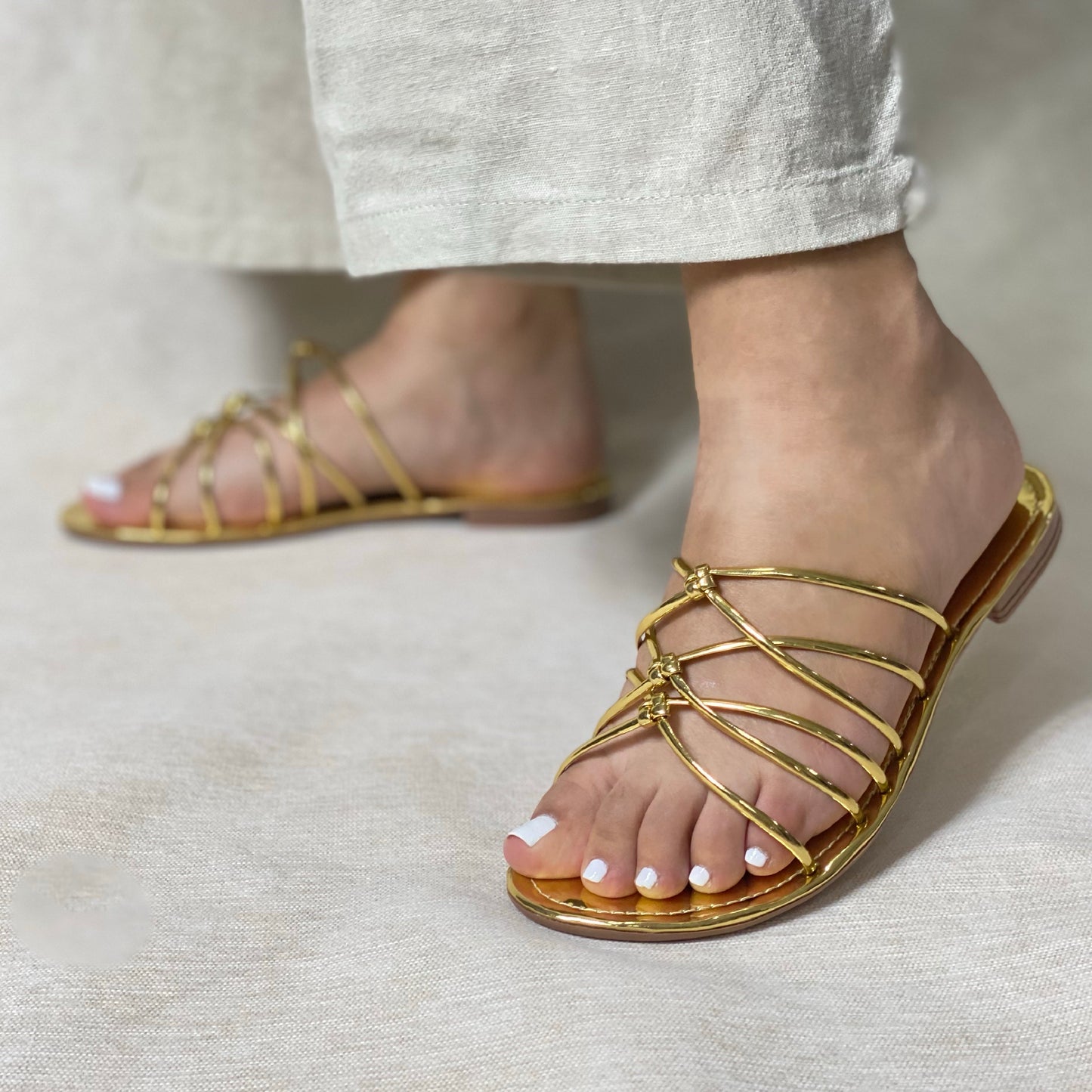 Últimas tallas-SANDALIA MUJER ORO