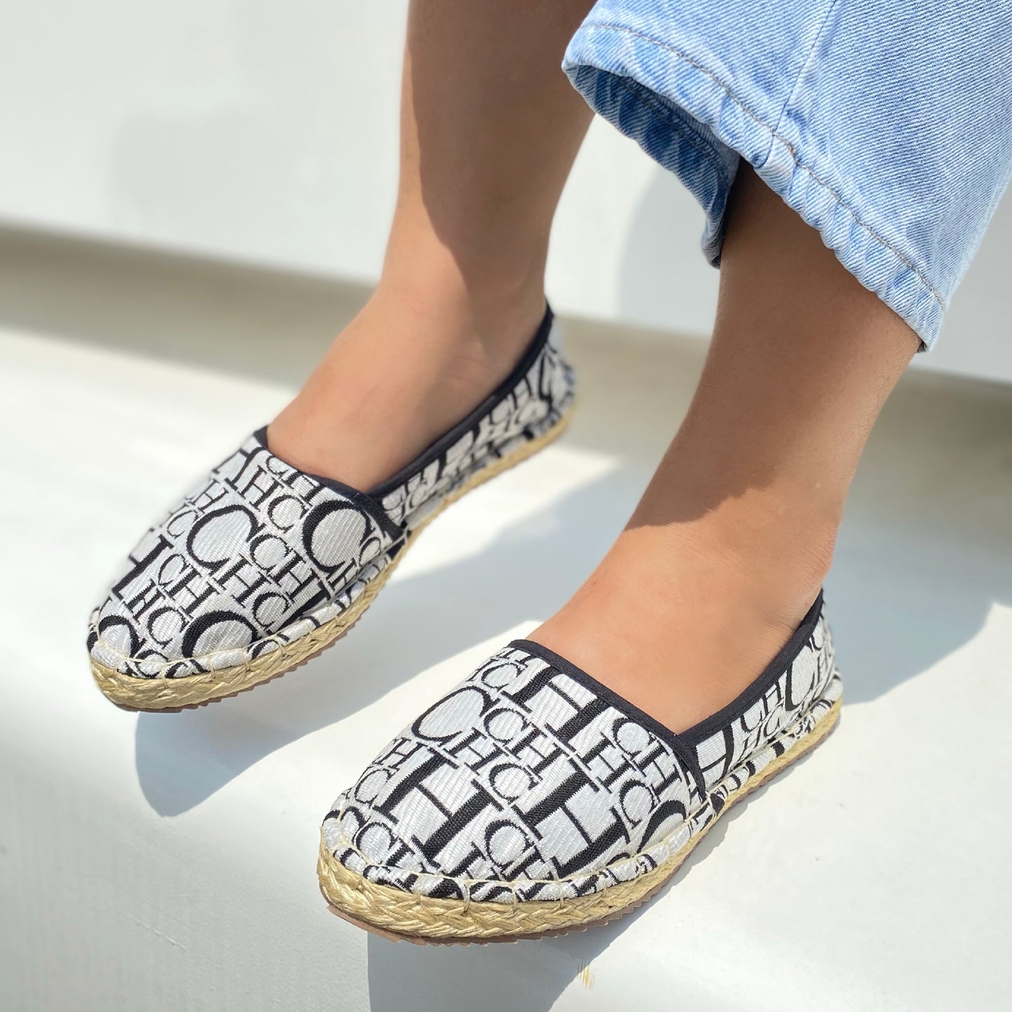 Últimas tallas - ESPADRILA MUJER CH NEGRA