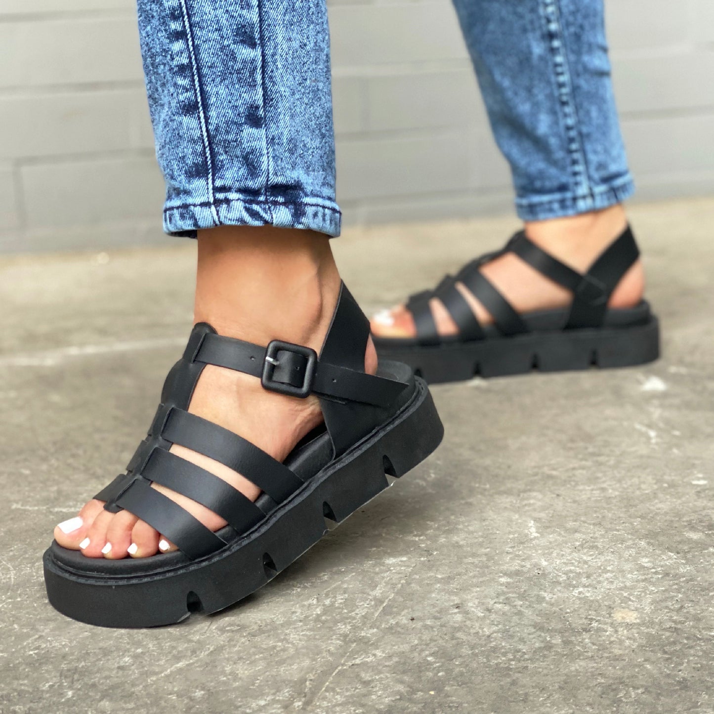 PLATAFORMA KEYLA NEGRA -ENVÍO GRATIS