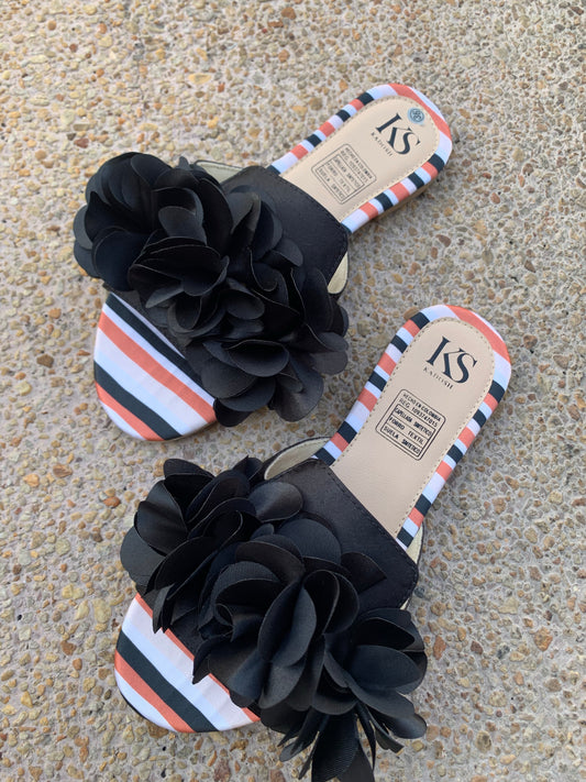 Últimos tallas - SANDALIA MUJER FLORA NEGRA