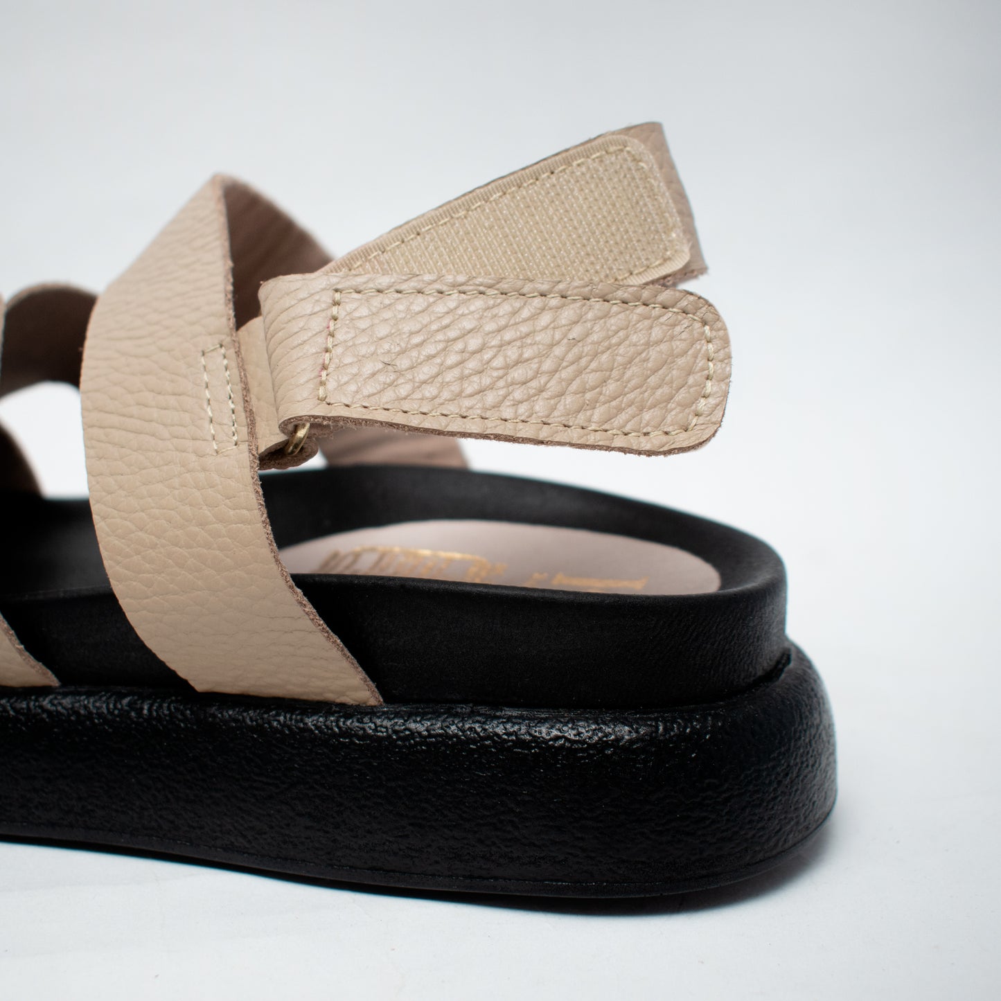 SIDNEY BEIGE 100% CUERO