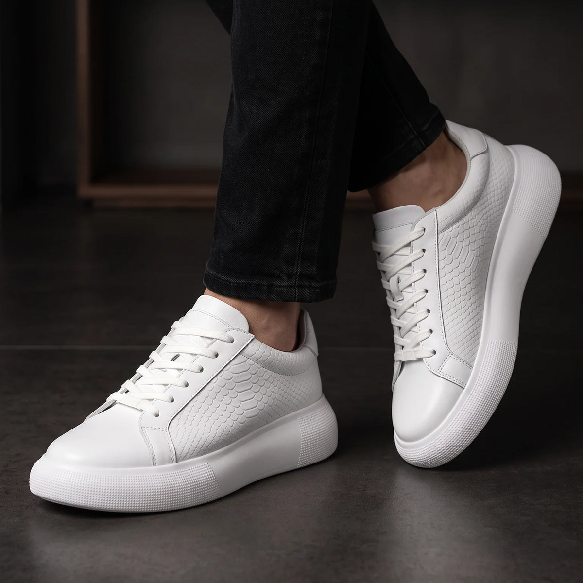 TENIS HOMBRE CUERO CABERNET BLANCO