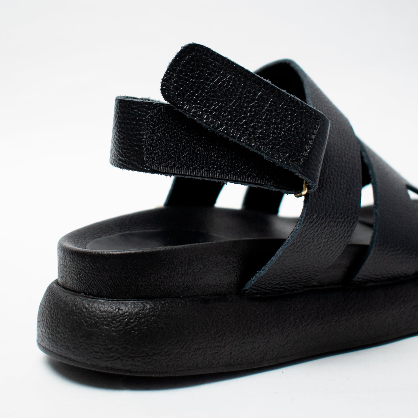 SIDNEY NEGRA 100% CUERO