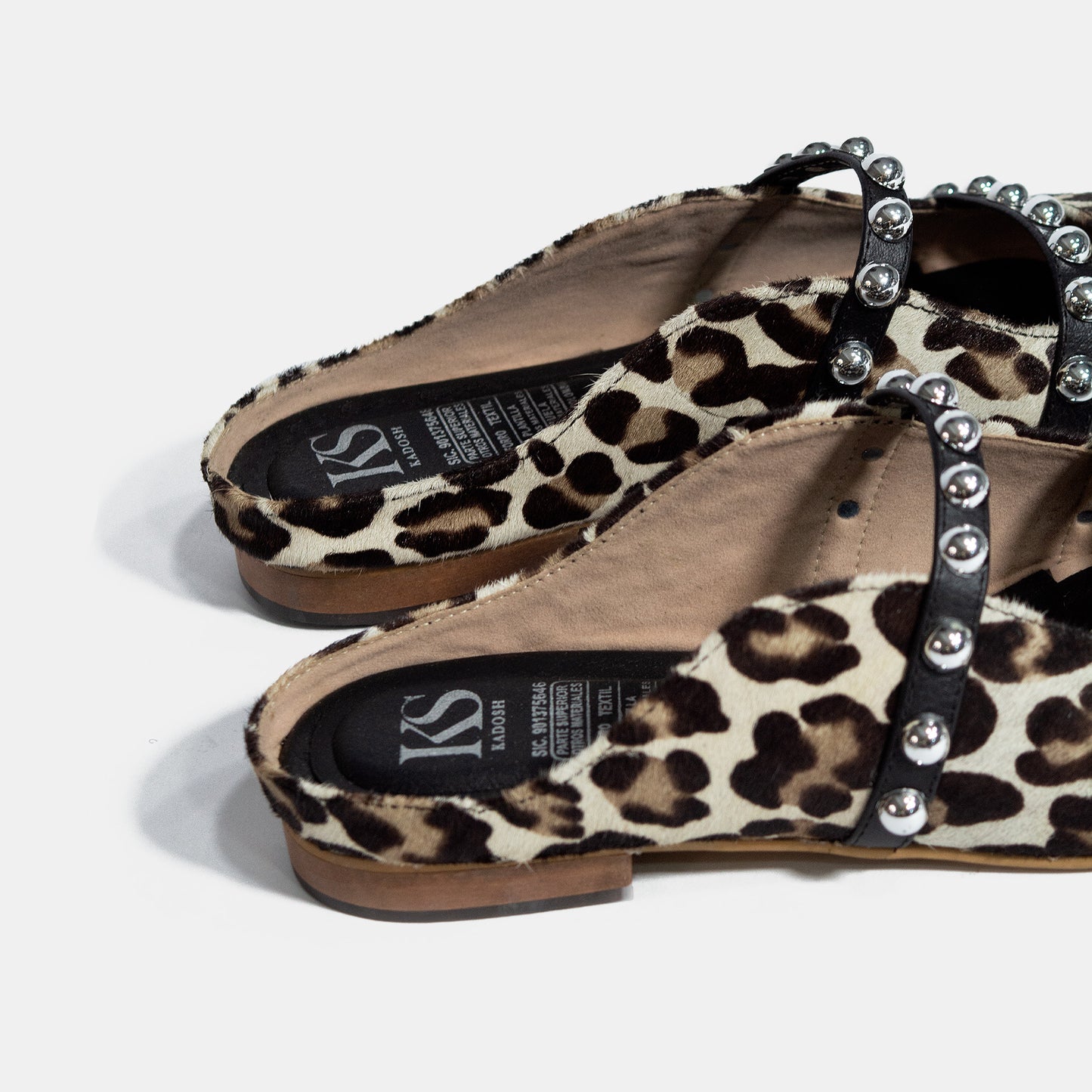 Últimas tallas - ZUECOS AURELIA ANIMAL PRINT 100% CUERO