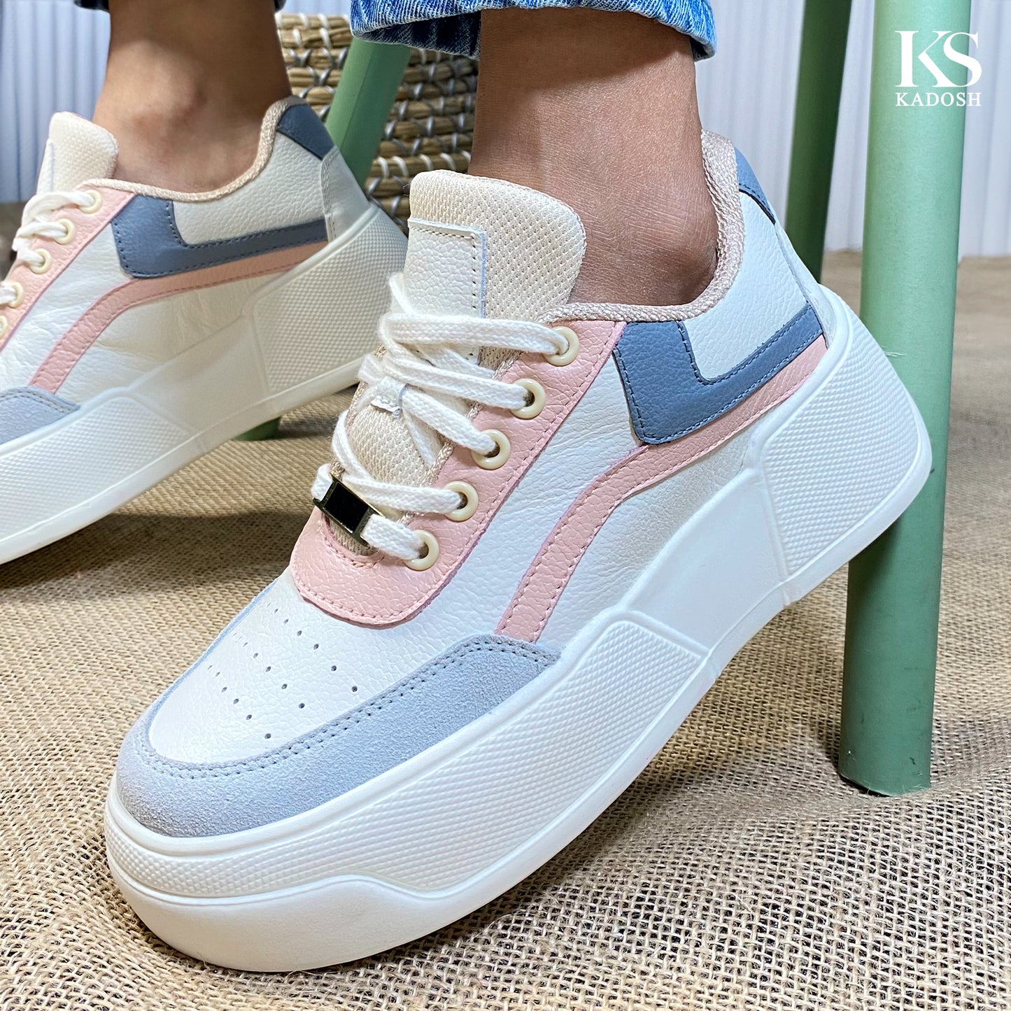 Últimas tallas - TENIS MUJER CUERO MADELYN BEIGE x GRIS