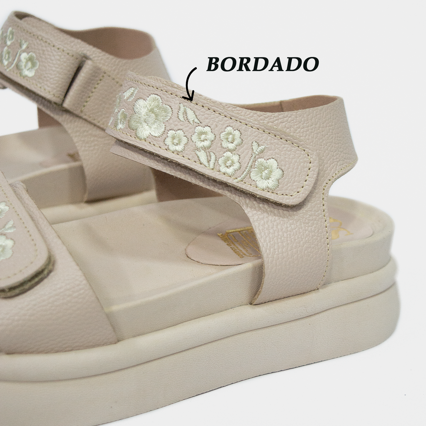 AMELIA BORDADA BEIGE 100% CUERO