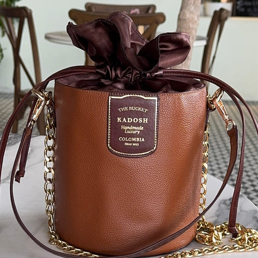 BOLSO BUCKET OSADIA CAFÉ 100% CUERO