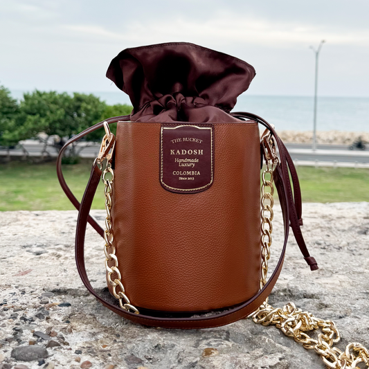 BOLSO BUCKET OSADIA CAFÉ 100% CUERO