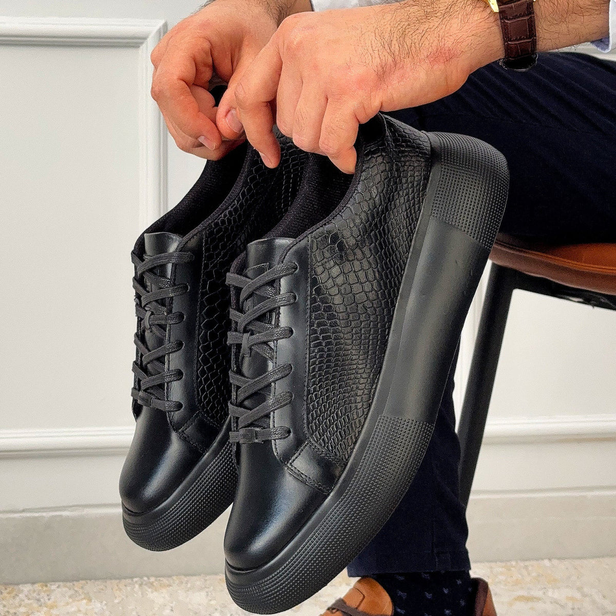 TENIS HOMBRE CUERO CABERNET NEGRO