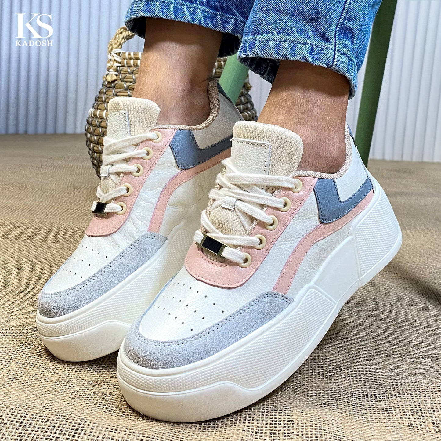 Últimas tallas - TENIS MUJER CUERO MADELYN BEIGE x GRIS