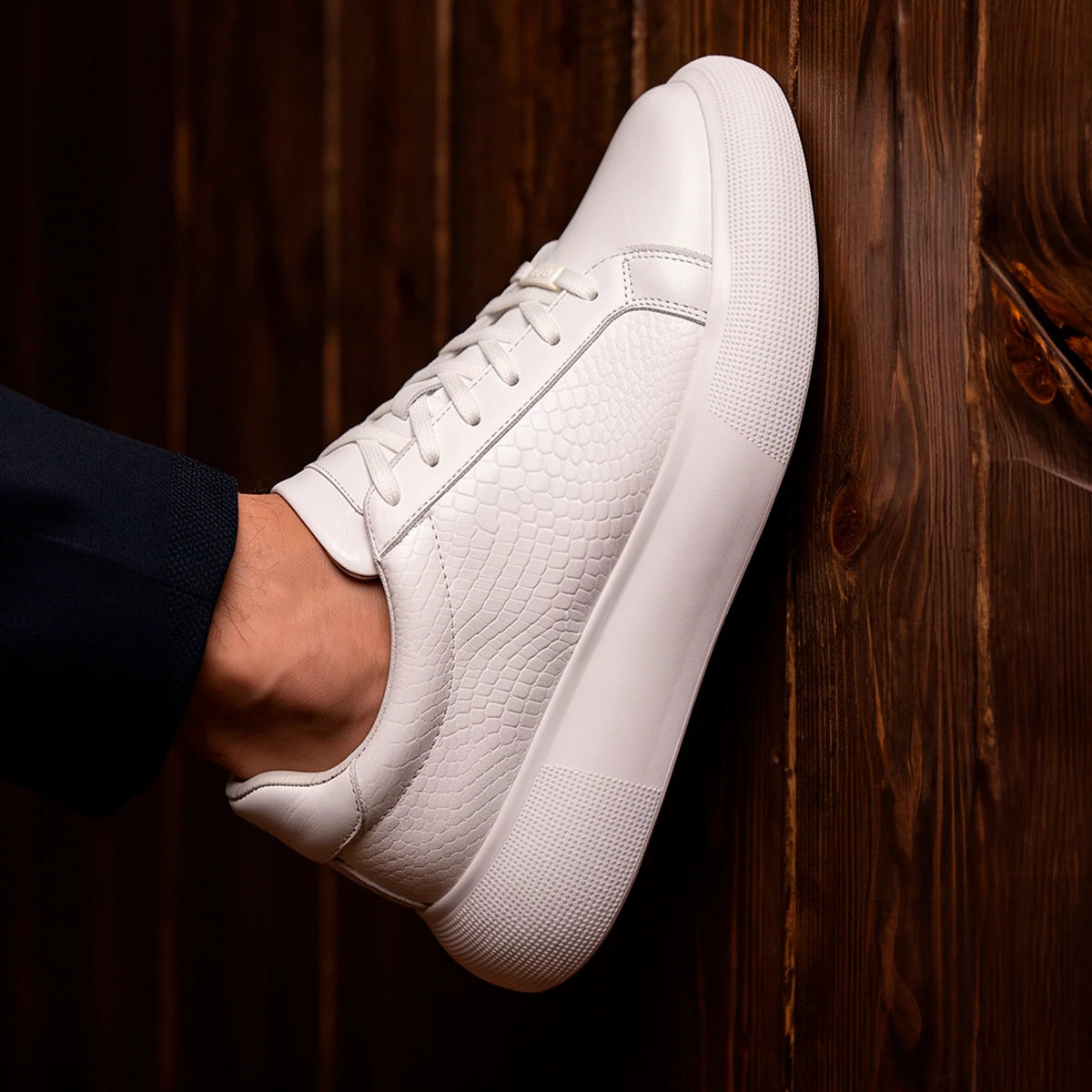 TENIS HOMBRE CUERO CABERNET BLANCO