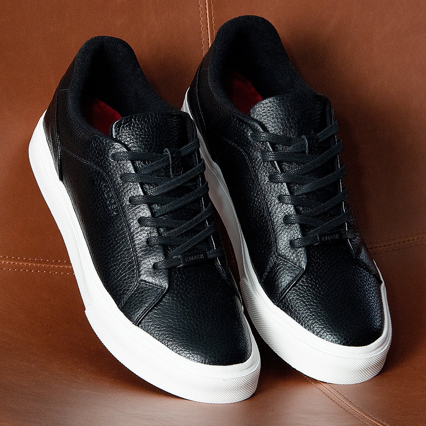TENIS HOMBRE CUERO LISBOA NEGRO