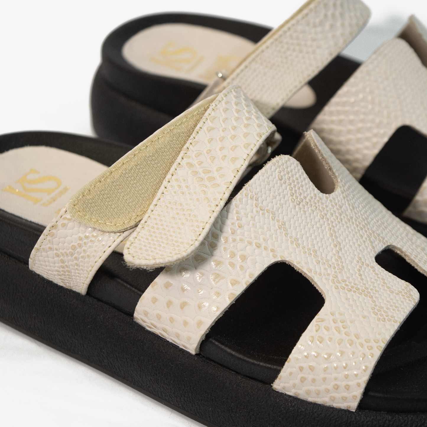 LIANA BEIGE 100% CUERO (EDICION LIMITADA)