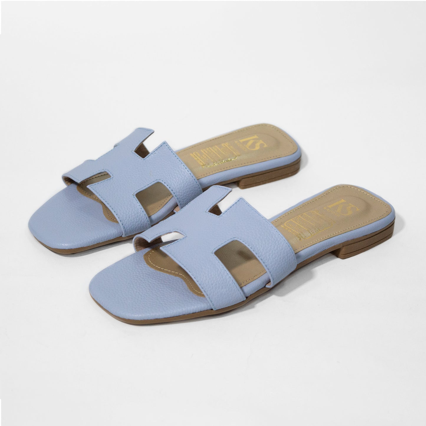 Últimas tallas - SANDALIA NATASHA 100% CUERO AZUL PASTEL