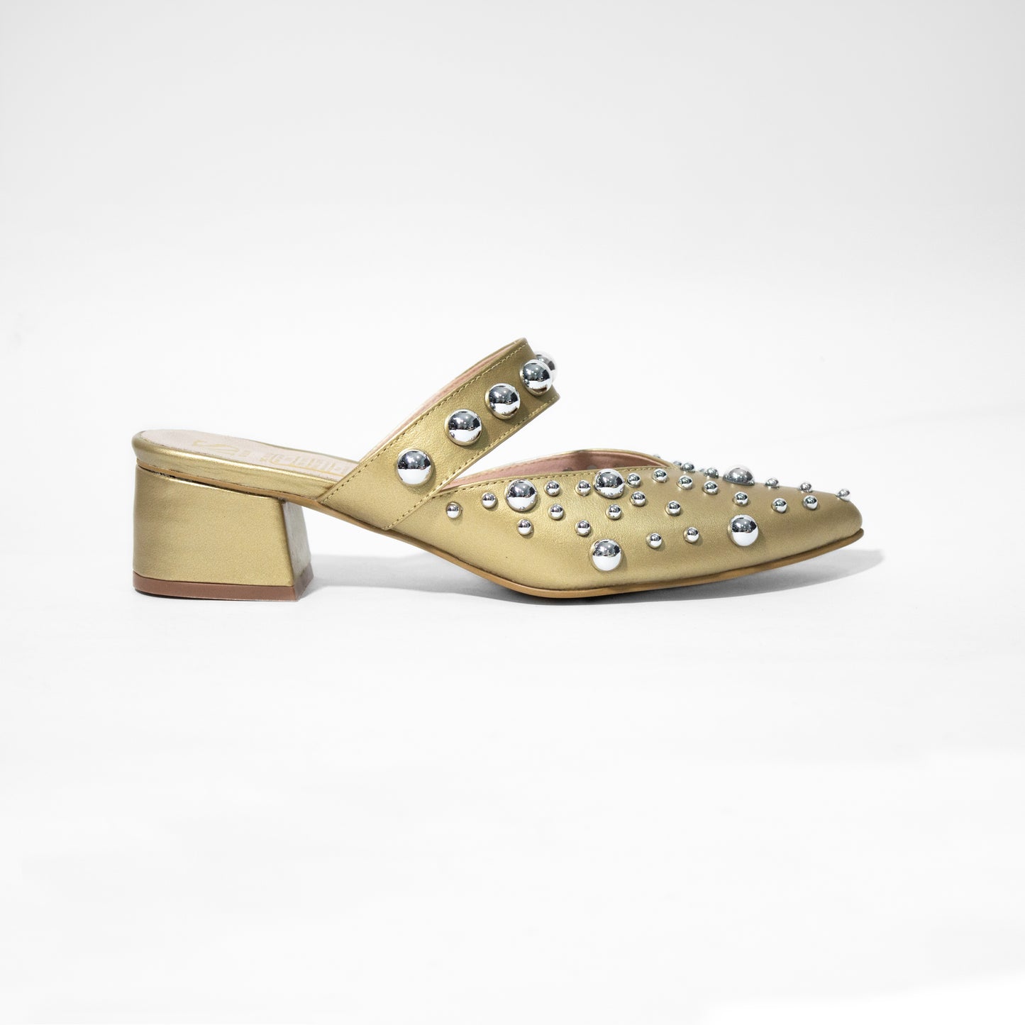 Últimas tallas - ZUECOS IRINA 100% CUERO DORADO