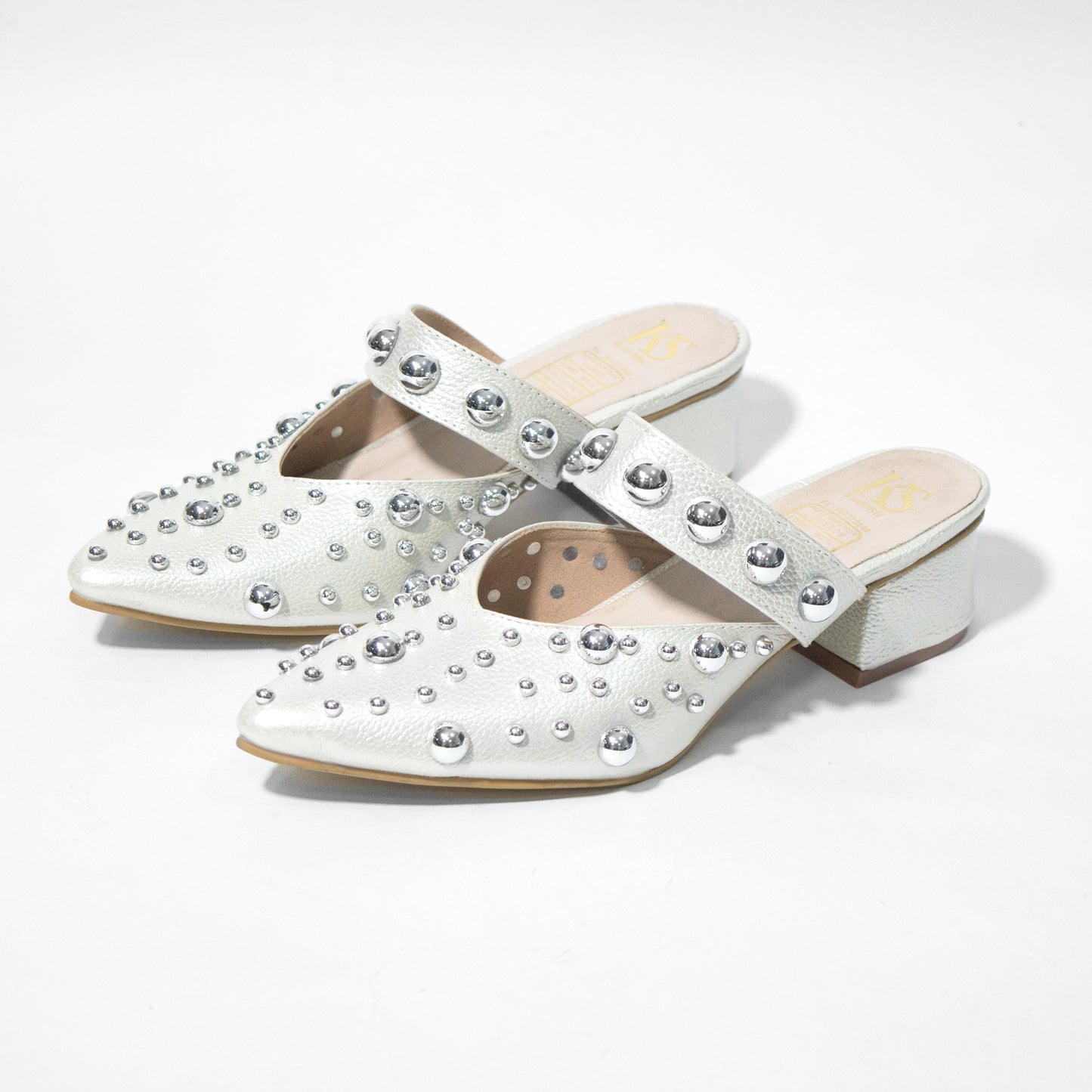 Últimas tallas - ZUECOS IRINA 100% CUERO PLATEADO