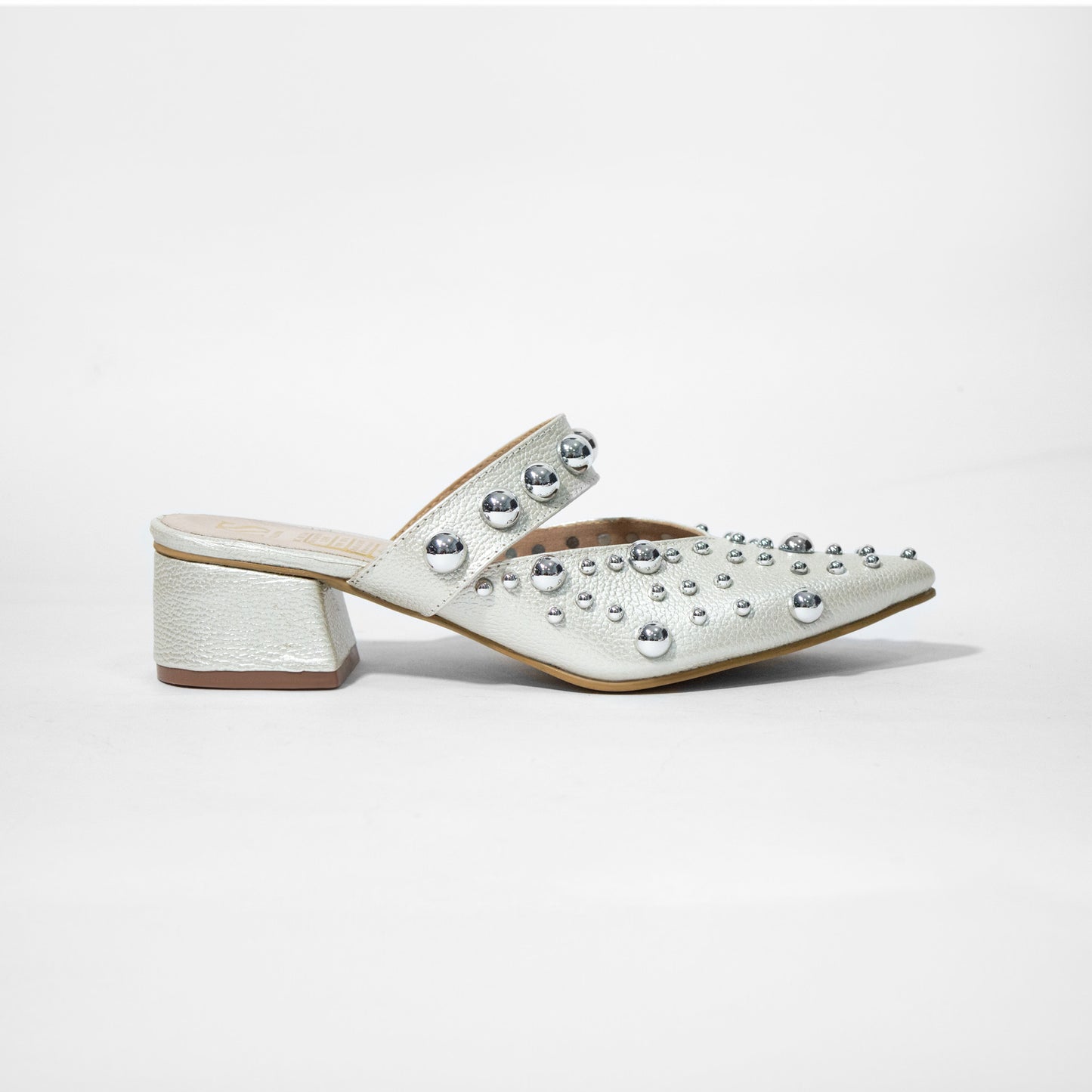 Últimas tallas - ZUECOS IRINA 100% CUERO PLATEADO