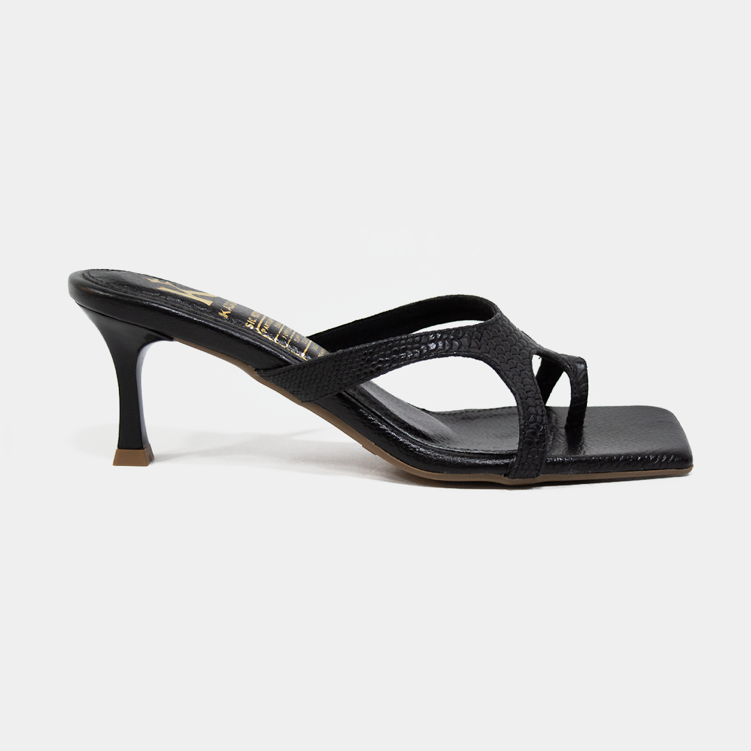 TACÓN LILIA CUERO NEGRO